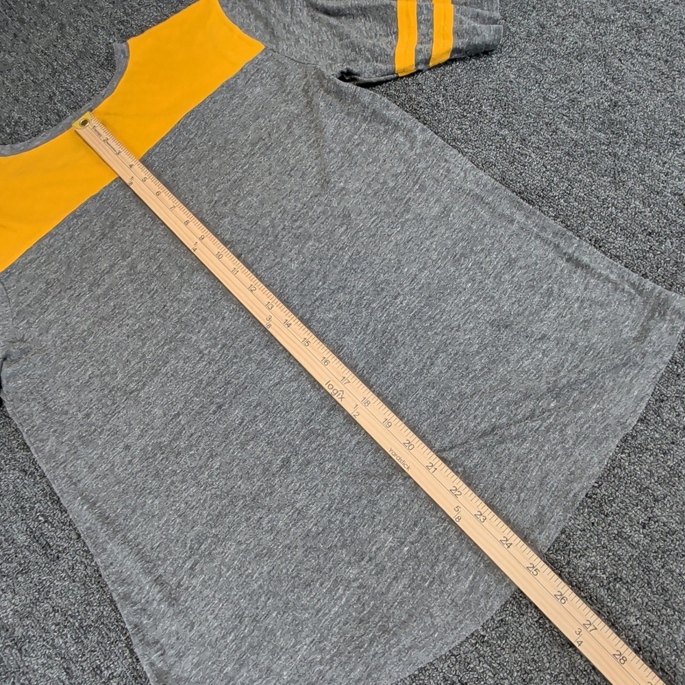 Lucky Brand Y2K Triumph Motorcycle Graphic Tee Mens Large Gray Yellow Stripe - Picture 5 of 7